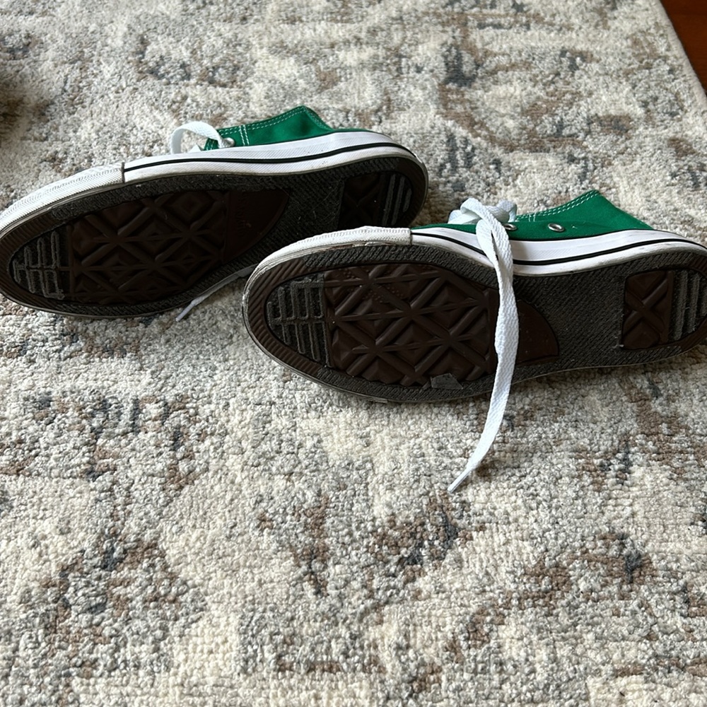 Converse - Picture 3 of 5